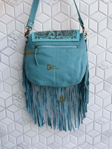 Hermosa Bolsa de Hombro de Cuero con Flecos de Piel de Vaca, Diseño 2026, Hecha a Mano con Tallado y Detalles en Turquesa, Estilo Western - Product Image 3