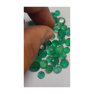 Grande pierre précieuse d'émeraude naturelle ronde facettée pour la fabrication de bijoux, conceptions de bagues, pendentifs et boucles d'oreilles - Product Image 1