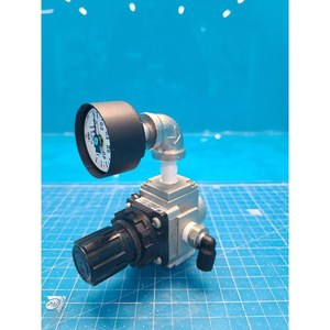 Régulateur de pression SMC AR20-02GH-R, utilisé comme pièce détachée pour équipement semi-conducteur d'occasion - Product Image 6