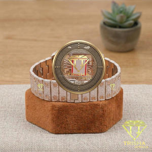 Reloj de pulsera para hombre con esfera de números romanos de dos tonos, completamente cubierto de moissanita, estilo hip hop rapero. - Product Image 2
