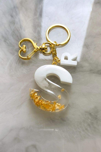 Custom Size Accepted Pink Color Resin keychain Gift Keychain Wholesale Price Handcrafted Couples Keychain For Home Household - Product Image 3