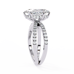 Bague de fiançailles en moissanite taille ovale plaquée or blanc avec halo de pierres latérales, bijoux de mariage pour femme - Product Image 1