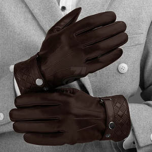 Guantes de Conducción Suaves de Primera Calidad Hechos con Material Ligero y Duradero que Ofrecen Máxima Comodidad, Agarre Seguro y Movimiento Suave - Product Image 2