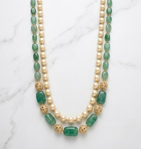 Collier de luxe plaqué or à deux rangs avec perles et pierres vertes, fait main, bijou de mariage pour femme - Product Image 2
