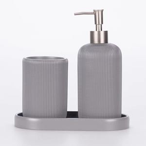 Juego de dispensador y vaso decorativos con diseño acanalado para baño, con bandeja, perfecto para el tocador, para guardar cepillos de dientes, maquillaje y brochas. - Product Image 5