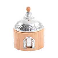 Plat de service élégant en acier inoxydable martelé rose à motif floral, avec couvercle conique et bouton en forme de croissant de lune, idéal pour le buffet du Ramadan