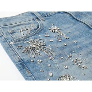 Fabricante de Shorts de Mezclilla con Pedrería Personalizados, Fábrica OEM ODM, Producción de Alta Capacidad con Equipo de Soporte para Exportación Global - Product Image 4