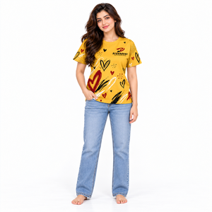 T-shirts imprimés pour femmes en tissu léger et doux, avec des motifs frais, pour un style décontracté au quotidien. - Product Image 1