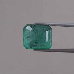 Émeraude naturelle certifiée IGI en vrac, 6,56 carats, taille émeraude, forme octogonale 12x10mm, vert clair premium - Product Image 3