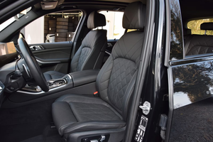 BMW X5 xDrive30d M Sport 2024 – Diesel SUV with 360° <b>Camera</b> & <b>Panoramic</b> Glass Roof - Product Image 3