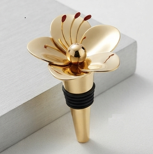 Bouchon de bouteille en acier inoxydable doré, artisanat en métal doré, forme de fleur, style personnalisé, bouchon de bouteille pour bière, vin, champagne - Product Image 1