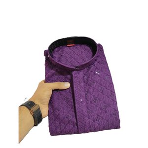 DISEÑADOR RAYON CHIKANKARI BORDADO TRABAJO LISTO PARA LLEVAR HOMBRE KURTA CON PIJAMA MORADO - Product Image 1