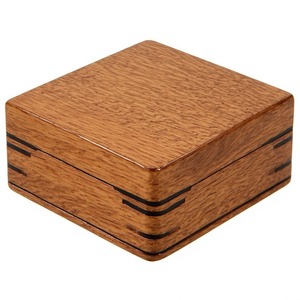 Estuche para Cigarros de Madera Natural de Alta Calidad, Diseñado para un Transporte Seguro y un Almacenamiento Duradero Durante Viajes y Uso Diario - Product Image 5