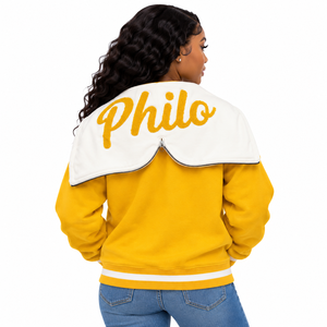 Sweat-shirt à capuche unisexe jaune Philo Prep avec broderie du blason, en molleton, poche kangourou, poignets côtelés, vêtement décontracté et tendance - Product Image 4