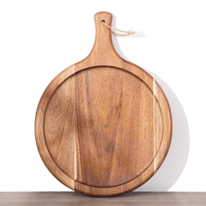 Planche à découper en bois rustique avec poignée pratique pour une utilisation sur table, par HF Crafts - Product Image 2