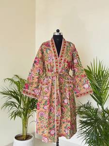 Robe maxi bohème à col en V avec broderies rayées, coupe ample, en lin et coton, robe d'été décontractée avec poches, manches courtes - Product Image 1