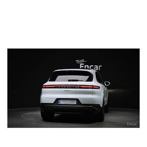 2024 para Cayenne 3.0, Caja de Cambios Automática, Volante a la Izquierda, Asientos de Cuero, Cámara Trasera, Techo Panorámico, Faros LED 1-25000 - Product Image 4