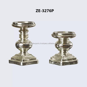 Bougeoir de Noël artisanal d'inspiration vintage pour un style intérieur intemporel, bougeoir en métal de qualité export pour l'exportation internationale - Product Image 6