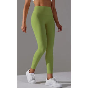Leggings de Diseño Avanzado para Mujer con Tela Interior Suave Producidos por los Mejores Fabricantes de Ropa - Product Image 2