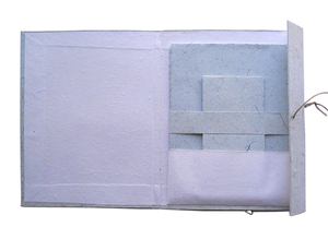 Papiers Premium en chanvre, 10 feuilles de papier à lettres A4 + 5 enveloppes, conditionnés en ensemble - Product Image 2