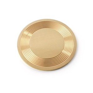 Posavasos Metálicos Dorados Vintage de Lujo al por Mayor para Habitaciones de Hotel, Restaurantes, Oficinas, Posavasos para Tazas de Té y Café Hechos en India - Product Image 1