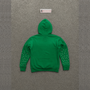 Sudadera con Capucha Verde de Invierno con Gráfico de Oración y Tipografía Audaz, Estilo Cristiano, con Cita Religiosa Inspiradora - Product Image 6