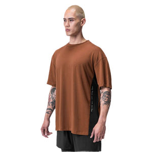 T-shirt imprimé par sublimation intégrale - Motif artistique vibrant en mélange de polyester - Product Image 1