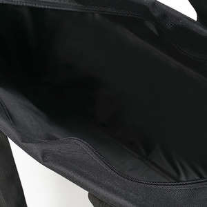 Bolsa Deportiva de Viaje y Gimnasio con Diseño Moderno, Logotipo Personalizado, Venta al Por Mayor OEM - Product Image 4