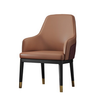 Chaise de salle à manger moderne de luxe léger avec accoudoirs, Poltrona Per Sala Da Pranzo, avec surpiqûres en losange et finitions dorées pour Villa et Café