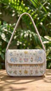 Bolso de Hombro con Cuentas Rosadas de Cisne para Fiestas y Eventos, Bolso Cruzado de Moda para Mujer, Fabricante de Bolsos de Boutique - Product Image 5