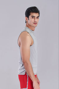 เสื้อกล้ามออกกำลังกายผู้ชายไซส์ใหญ่ แห้งเร็ว ยืดหยุ่นสูง ผ้าฝ้าย 100% ด้านหน้า ออกแบบได้ตามต้องการ เหมาะสำหรับฟิตเนส ยิม ใส่ลำลอง ฤดูร้อน สีพื้น - Product Image 5