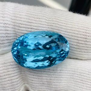 Topaze bleue naturelle, taille ovale, grande taille 50,93 carats, qualité AAA, lustre parfait, disponible à prix avantageux. - Product Image 4