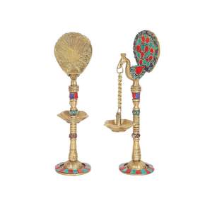 Par de Lámparas de Aceite de Latón con Diseño de Pavo Real, Lámparas Tradicionales de Latón para Puja y Decoración del Hogar - Product Image 5