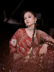 Lehenga Choli en coton mousseline épais avec broderie miroir véritable, entièrement cousu, avec jupe évasée de 4 mètres et dupatta en dentelle à 4 côtés avec motifs de pièces de monnaie, tenue ethnique - Product Image 2