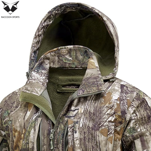 เสื้อแจ็คเก็ตสำหรับล่าสัตว์ Raccoon Sports รุ่น Heavy Duty Premium ป้องกันลม พิมพ์ลายต้นไม้ในป่าฤดูใบไม้ร่วง สำหรับผู้ชาย พร้อมโลโก้แบบกำหนดเอง - Product Image 2