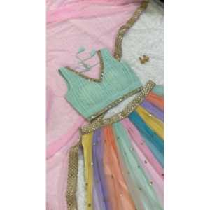 Conjunto de Lehenga Choli para Fiesta de Mujer con Elegante Trabajo de Espejo de Papel - Product Image 4