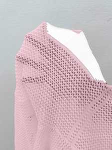 Top de punto de malla para mujer, cuello en V oversize, manga larga, estampado de números, estilo urbano, moda, venta al por mayor OEM - Product Image 5