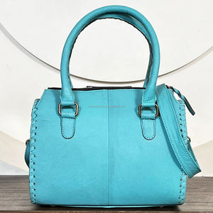 Sac de voyage unisexe en cuir de vachette véritable fait main style vintage avec motif cactus gravé, sac de sport tendance - Product Image 4