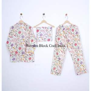 Ensemble de pyjama en coton 100% à motif floral, design simple, imprimé à la main, vêtements de nuit pour femmes, ensemble léger pour l'été, pour dormir - Product Image 4