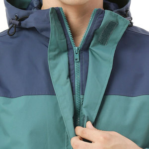 Veste de pluie imperméable à capuche pour homme, style décontracté, avec blocs de couleur, fermeture éclair, vêtement d'extérieur pour l'automne, vert et bleu, coupe classique - Product Image 5