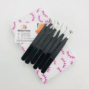 Pince à épiler d'extension de cils en acier inoxydable avec logo personnalisé en gros outil professionnel avec pointe en fibre de petite quantité minimale de commande - Product Image 2