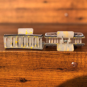 Nouvelle Arrivée Vente Chaude Western Élégant À La Main Outillé Gravé En Cuir Pinces À Cheveux En Cuir Griffe Cheveux Accessoires pour Femmes - Product Image 4