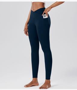 Legging Capri Gainant Personnalisé pour Femme – Taille Haute, Effet Seconde Peau, Idéal Entraînement - Product Image 2