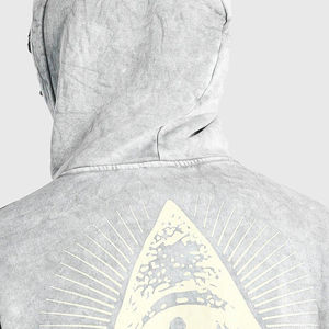 Esta sudadera con capucha de algodón para hombre, fabricada en Pakistán, ofrece impresión de alta calidad y logotipo personalizado para compradores de ropa al por mayor a nivel mundial. - Product Image 3