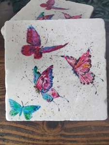 Posavasos de Mármol Rústico con Diseño de Mariposa, Regalo Único para Amantes de la Naturaleza - Product Image 3