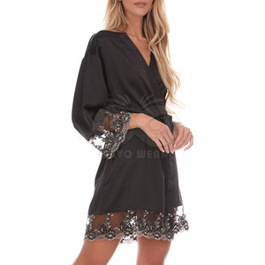 Robe de chambre élégante en soie pour femme, peignoir en satin à manches longues, vêtement de nuit confortable, vêtement d'intérieur, fabricant de designs personnalisés - Product Image 4