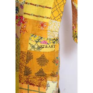 Robe kimono légère en coton avec imprimé floral traditionnel pour femme, idéale pour la nuit et la détente à la maison - Product Image 5