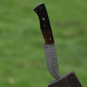 Couteau de chasse artisanal en acier au carbone de qualité industrielle avec manche en Micarta et étui en cuir pour le camping en plein air - Product Image 1