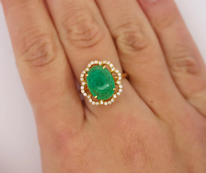 Bague de cocktail émeraude pour femme, plaquée or 9 carats, pierre naturelle ovale, forme de fleur, bijoux de fiançailles vintage - Product Image 4
