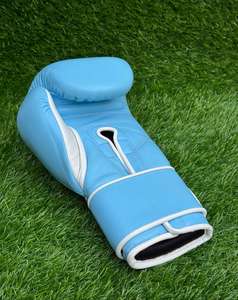 Gants de kickboxing et de Muay Thai de haute qualité, légers et premium, personnalisés pour hommes, femmes et enfants, absorbant les chocs, pour la salle de sport et l'entraînement de boxe - Product Image 3